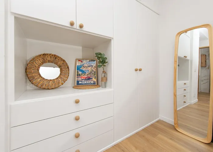 Du Casino - Somptueux En Plein Coeur De アパート マントン